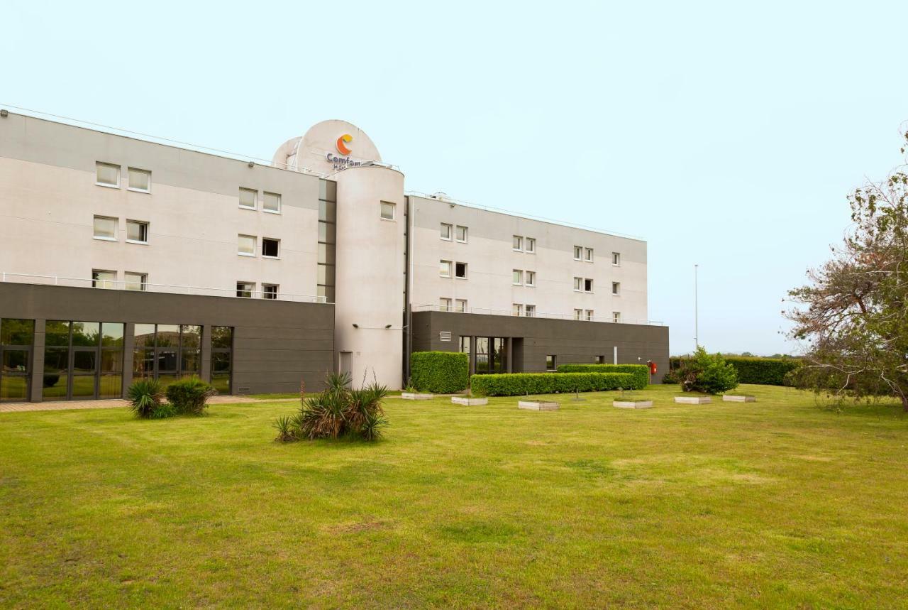 Comfort Hotel Aeroport Lyon St Exupery Colombier-Saugnieu Exterior foto